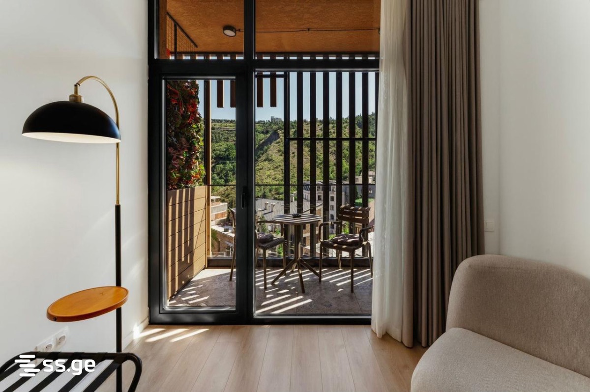 Hotel For Sale. Mtatsminda view 1