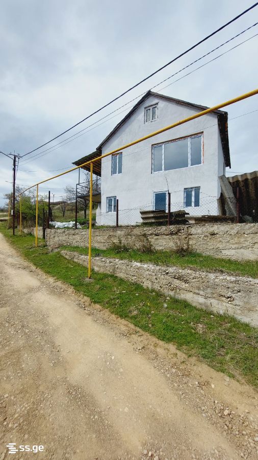 6 Room Private House For Sale view 3