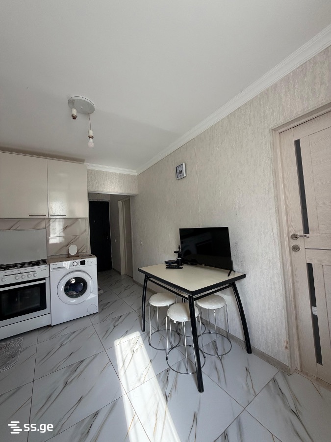 Продажа 3-комната Квартира view 2