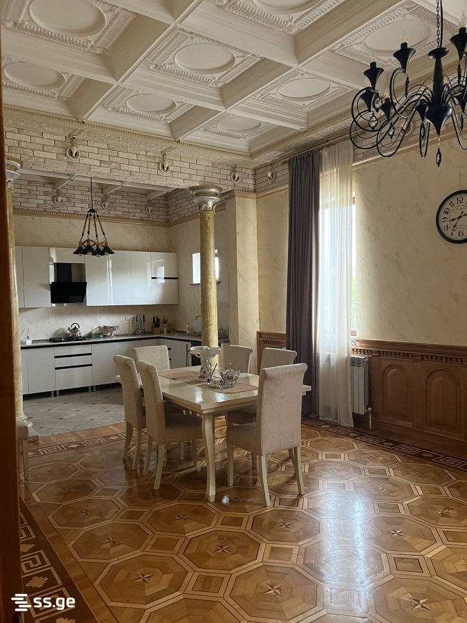 6 Room Private House For Rent. Poti view 2