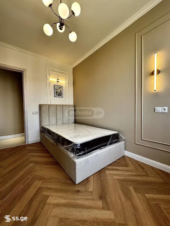 3 Room Flat For Sale view 2