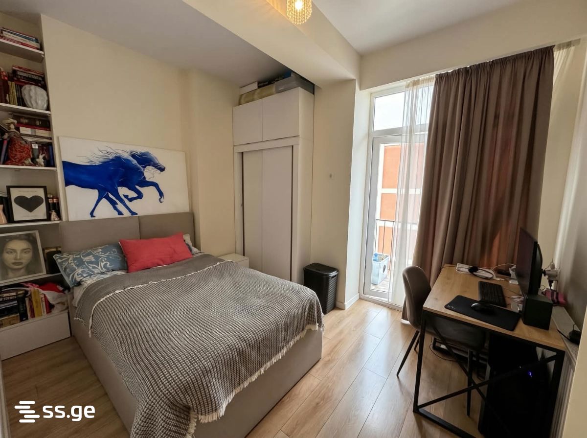 3 Room Flat For Sale view 4