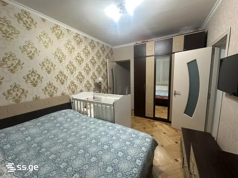 4 Room Flat For Sale view 1