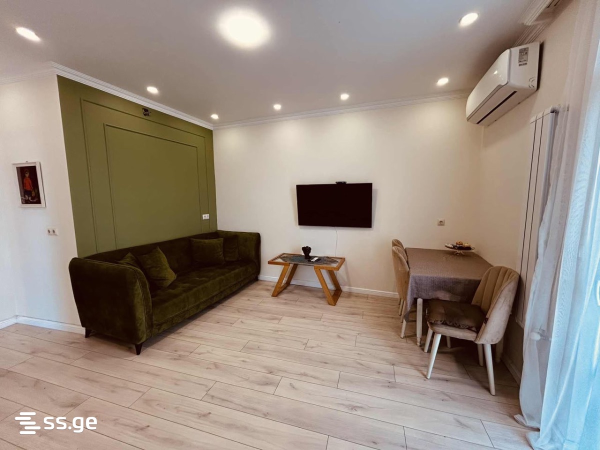 3 Room Flat For Rent. Makhindjauri view 2