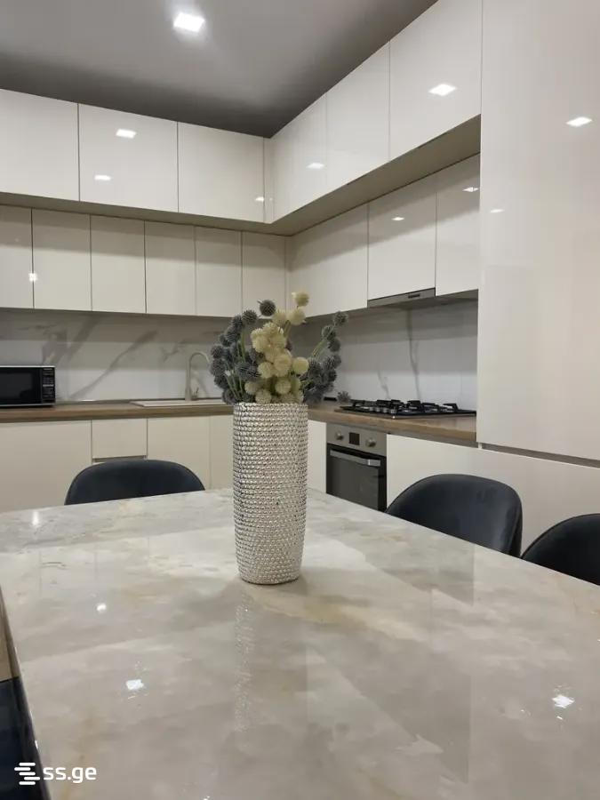 3 Room Flat For Sale view 1