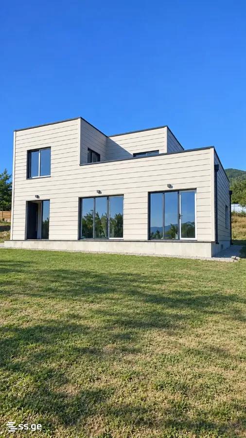 7 Room Private House For Sale view 1
