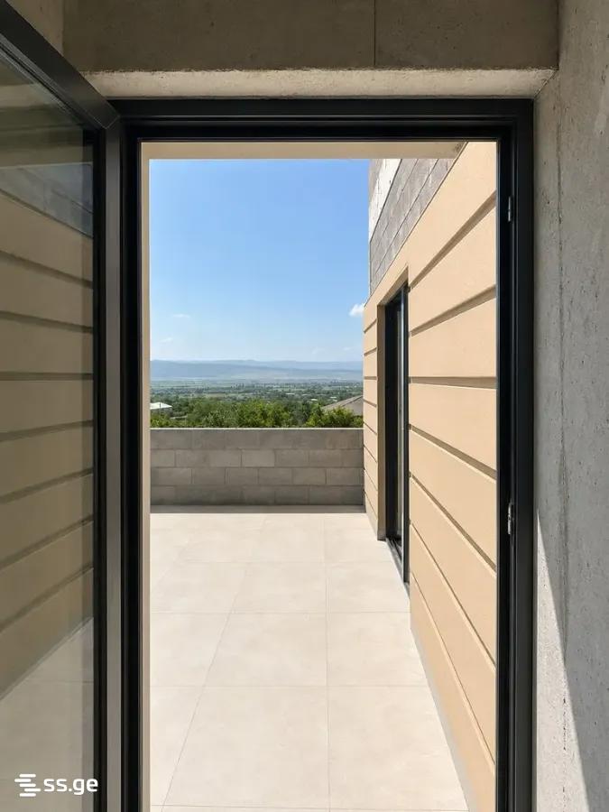 7 Room Private House For Sale view 4
