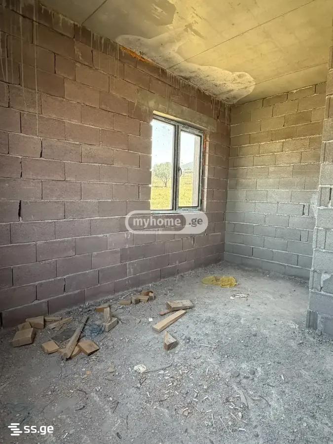 4 Room Private House For Sale view 9