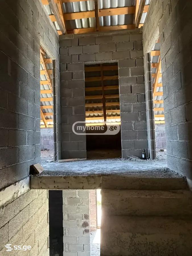 4 Room Private House For Sale view 13