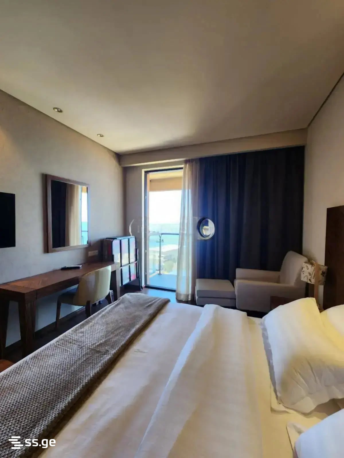 1 Room Flat Daily Rent. Chaqvi view 1