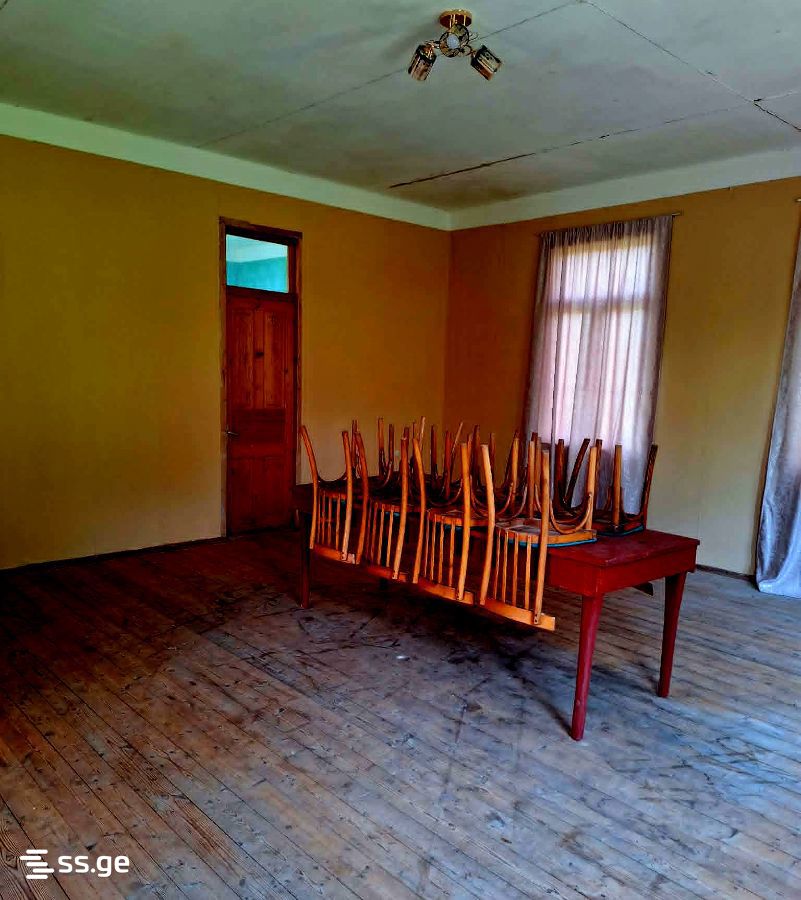 5 Room Private House For Sale view 4
