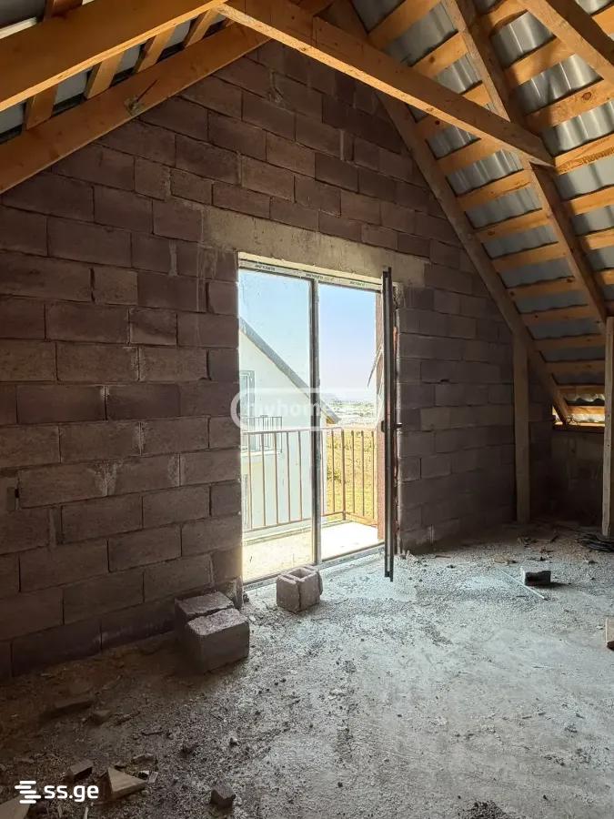 4 Room Private House For Sale view 12