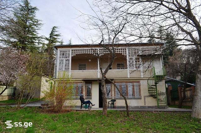 5 Room Summer Cottage For Rent. Tskneti view 2