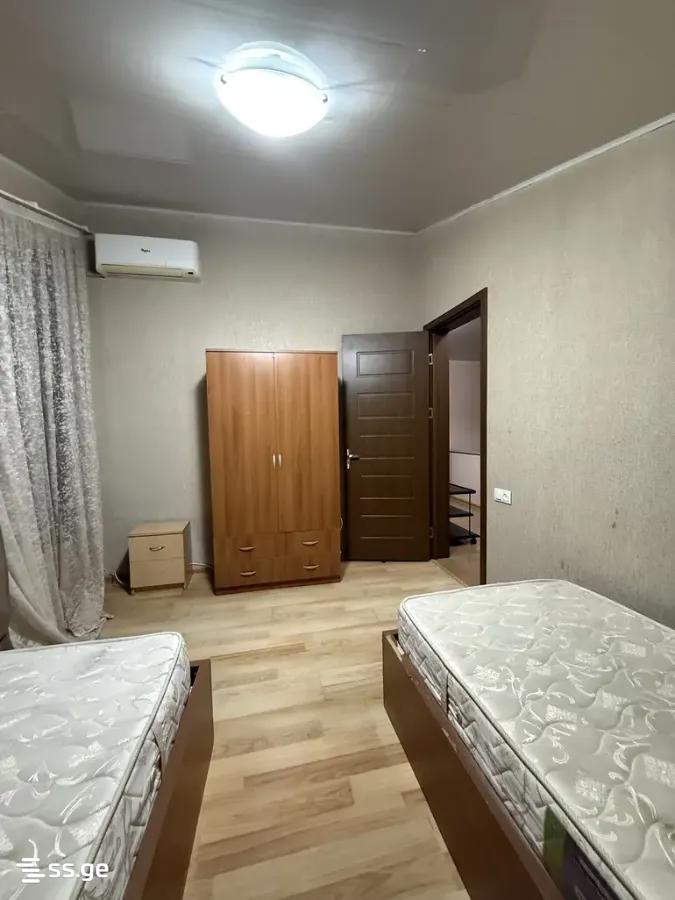 6 Room Private House For Rent. Makhindjauri view 13