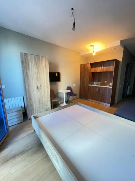https://static.ss.ge/20261002/12_f575adcf-ede0-4a98-95e5-1c360845b17d_Thumb.jpg