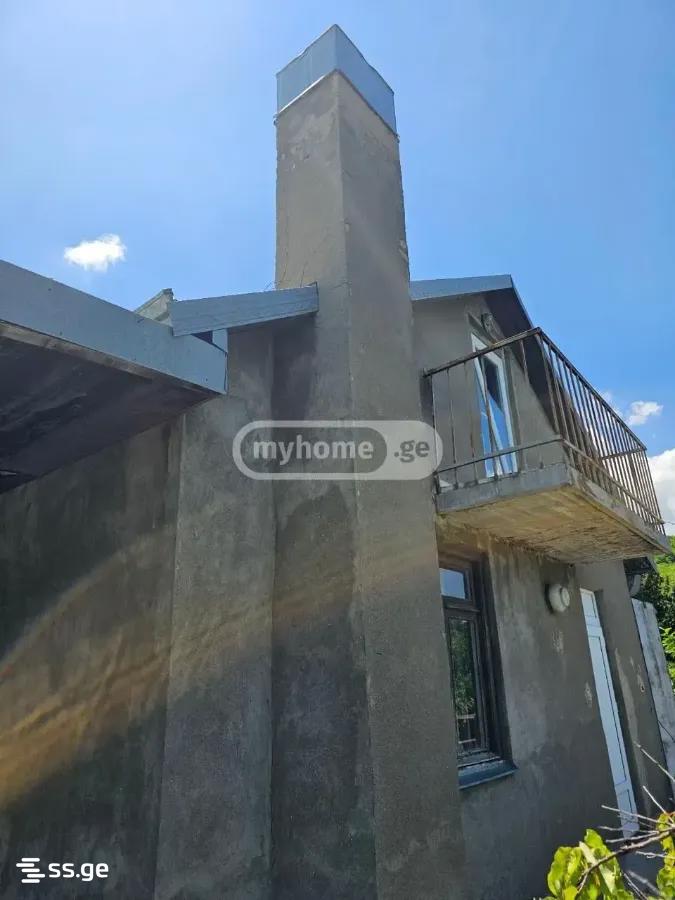 5 Room Private House For Sale view 2