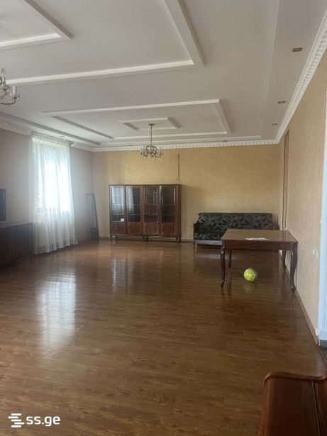 12 Room Private House For Sale view 3