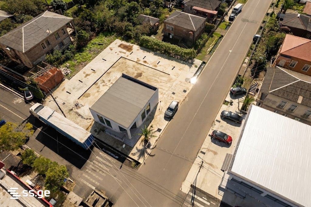 Commercial Real Estate For Rent. Poti view 1