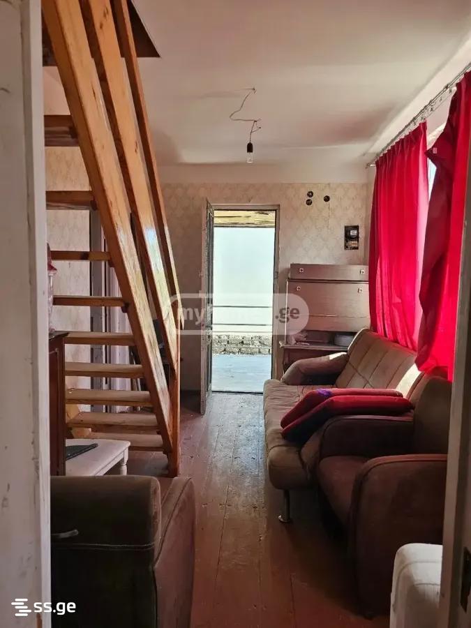 5 Room Private House For Sale view 4