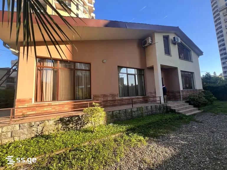 6 Room Private House For Rent. Makhindjauri view 1