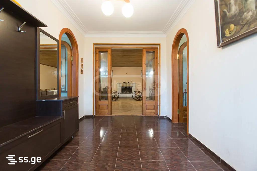 5 Room Summer Cottage For Rent. Tskneti view 3