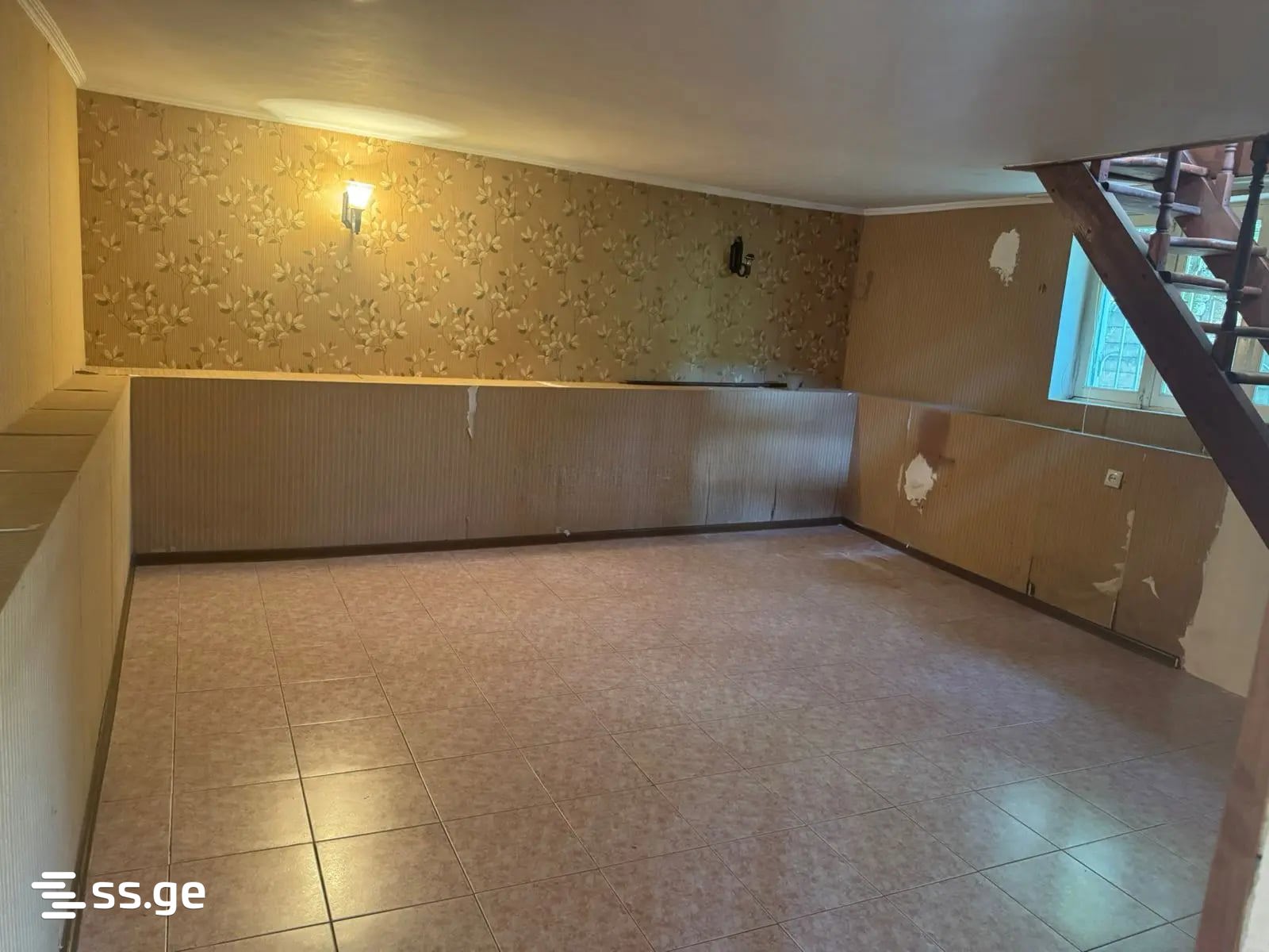 4 Room Private House For Sale view 3