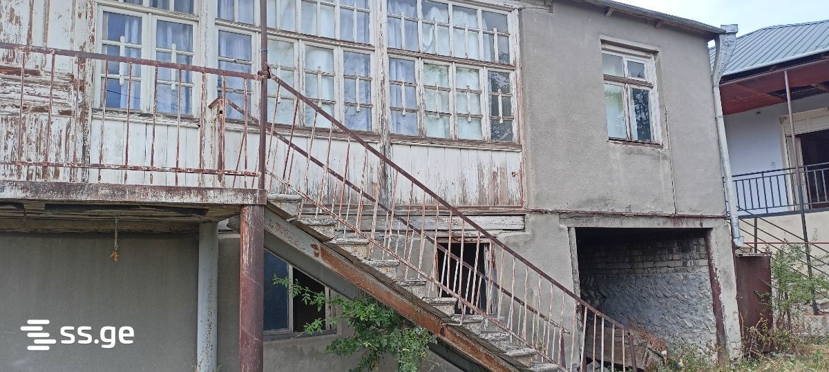 5 Room Private House For Sale view 2