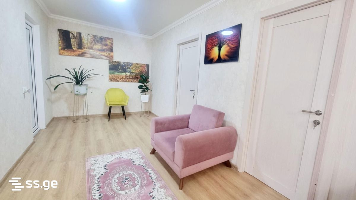3 Room Private House For Sale view 4
