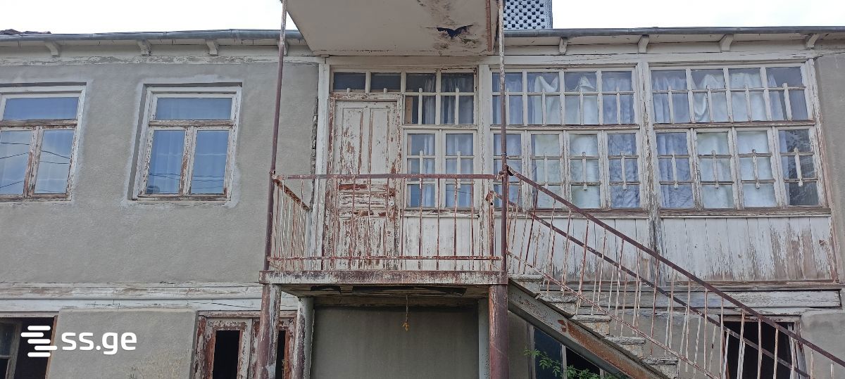 5 Room Private House For Sale view 3