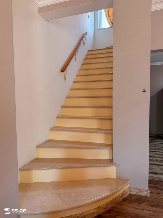 4 Room Private House For Rent. Poti view 11