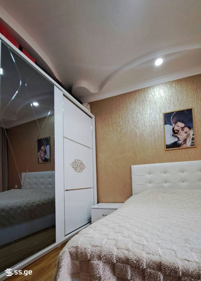 4 Room Flat For Sale view 3