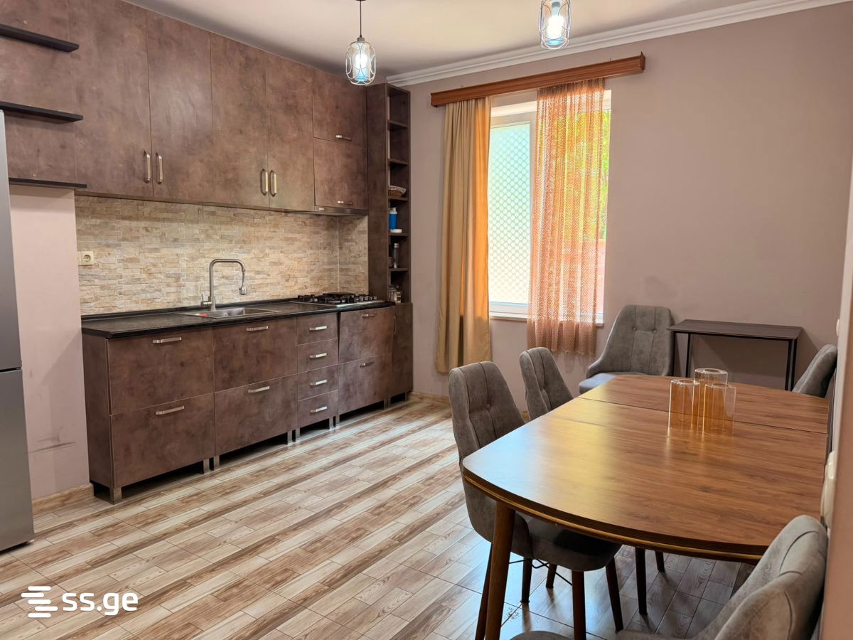 4 Room Private House For Rent. Poti view 12