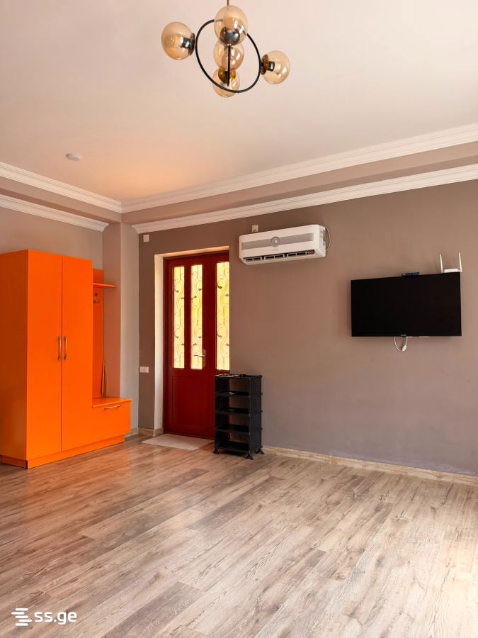 4 Room Private House For Rent. Poti view 9