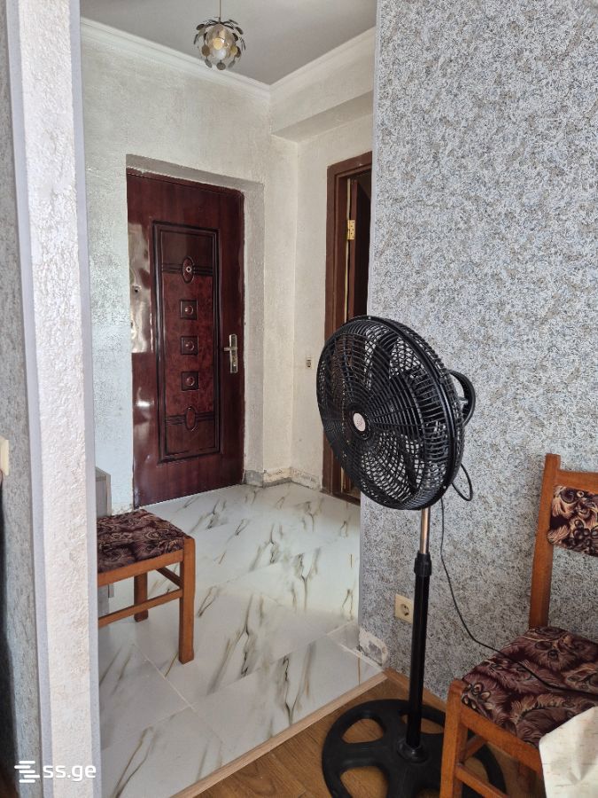 1 Room Flat For Rent. Poti view 2