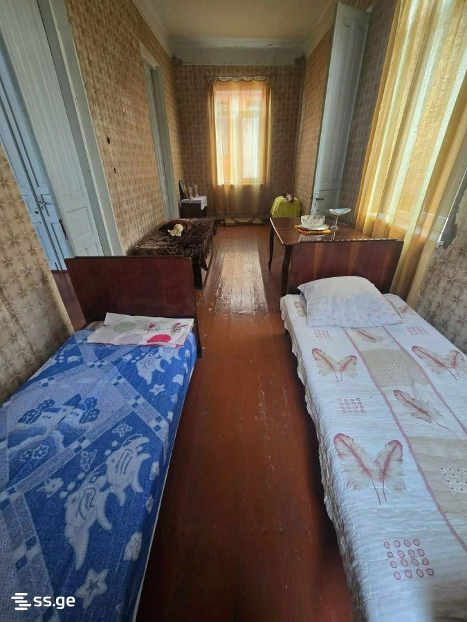 7 Room Private House For Sale view 2