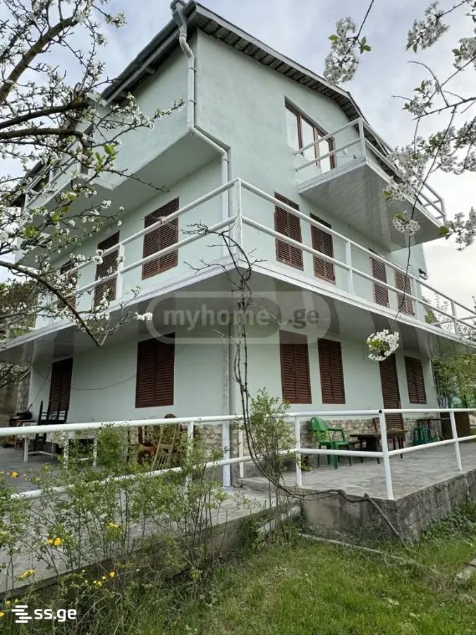 10 Room Private House For Rent. Betania view 3