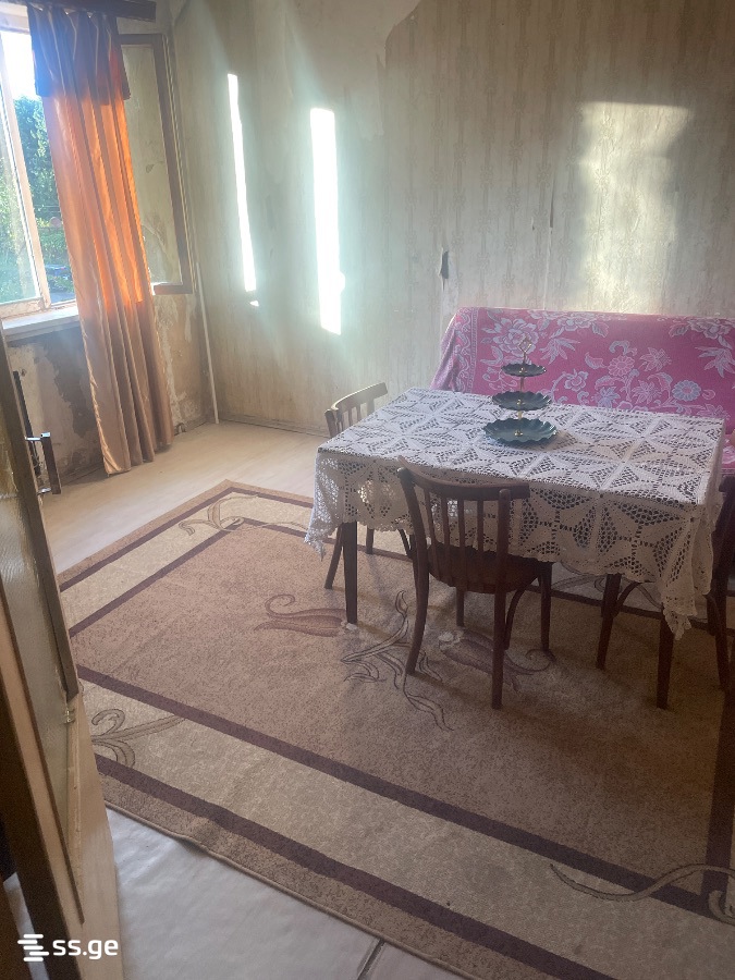 Продажа 3-комната Квартира view 1