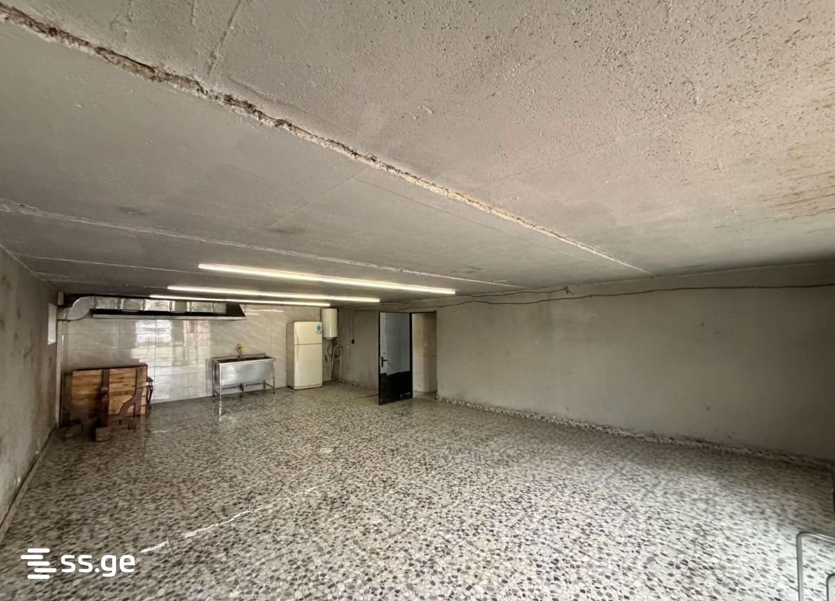 12 Room Private House For Sale view 4