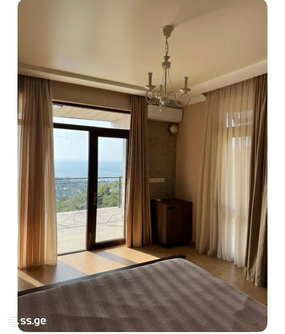 8 Room Private House For Rent. Makhindjauri view 4