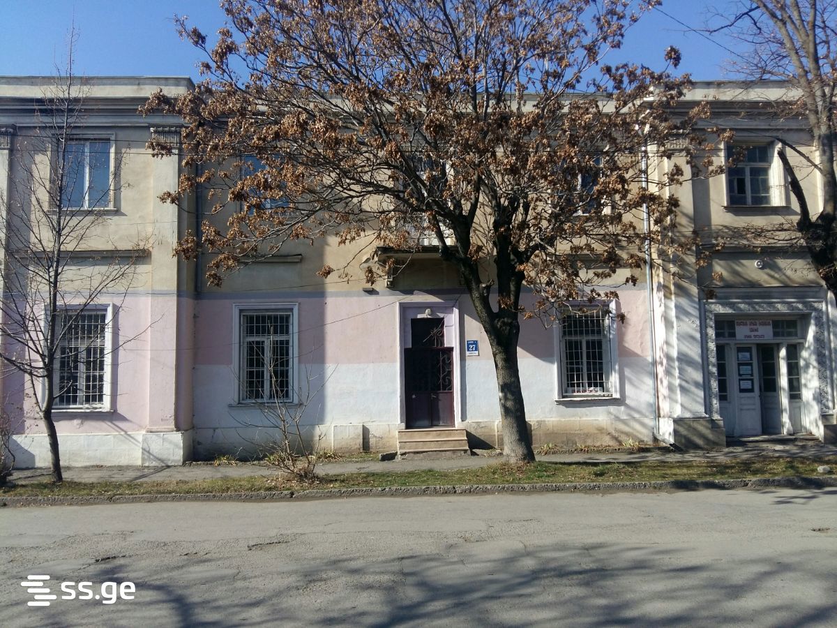 Commercial Space For Sale. Gori view 2