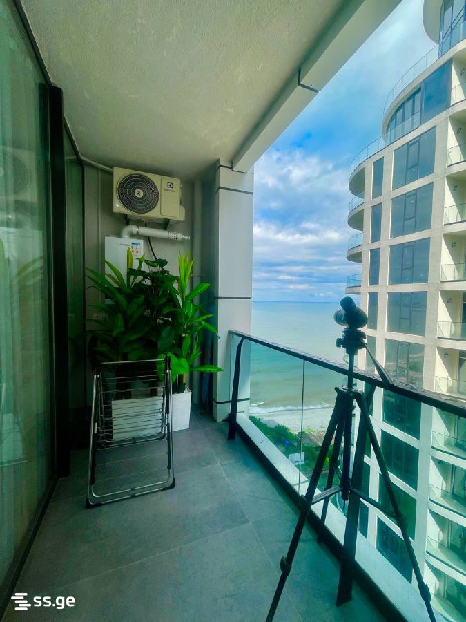 1 Room Flat For Rent. Makhindjauri view 4