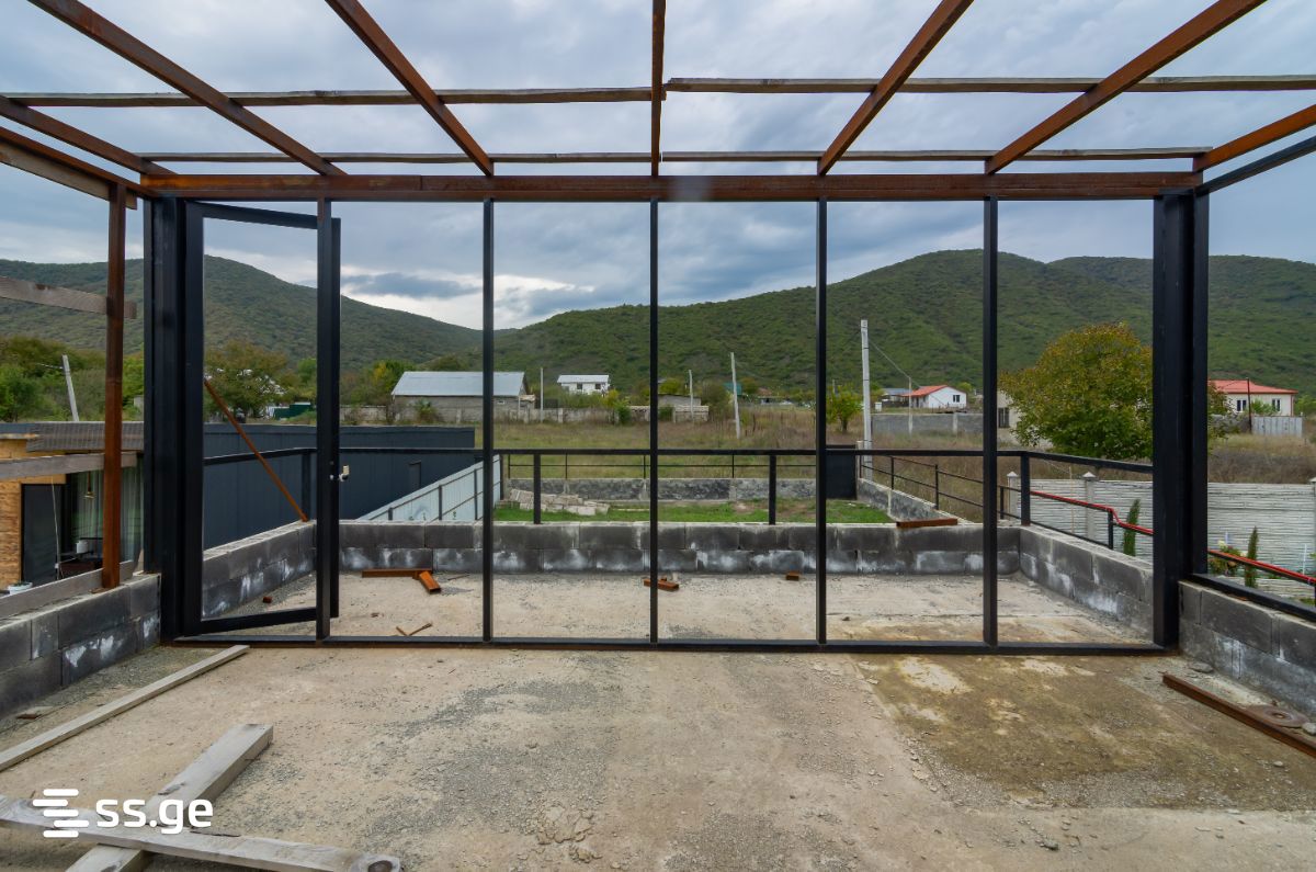 4 Room Private House For Sale view 3
