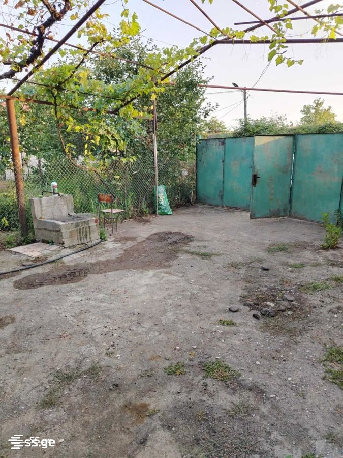 4 Room Private House For Sale view 3