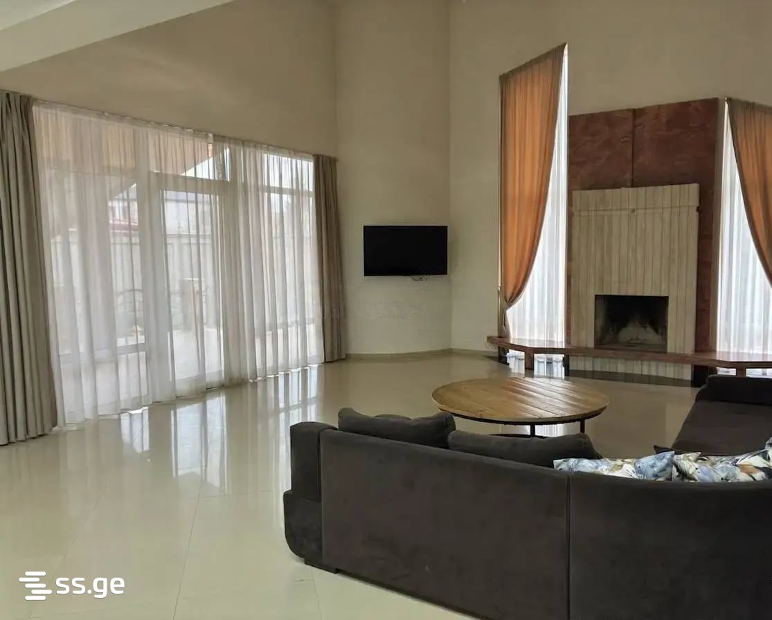 10 Room Private House For Sale view 4