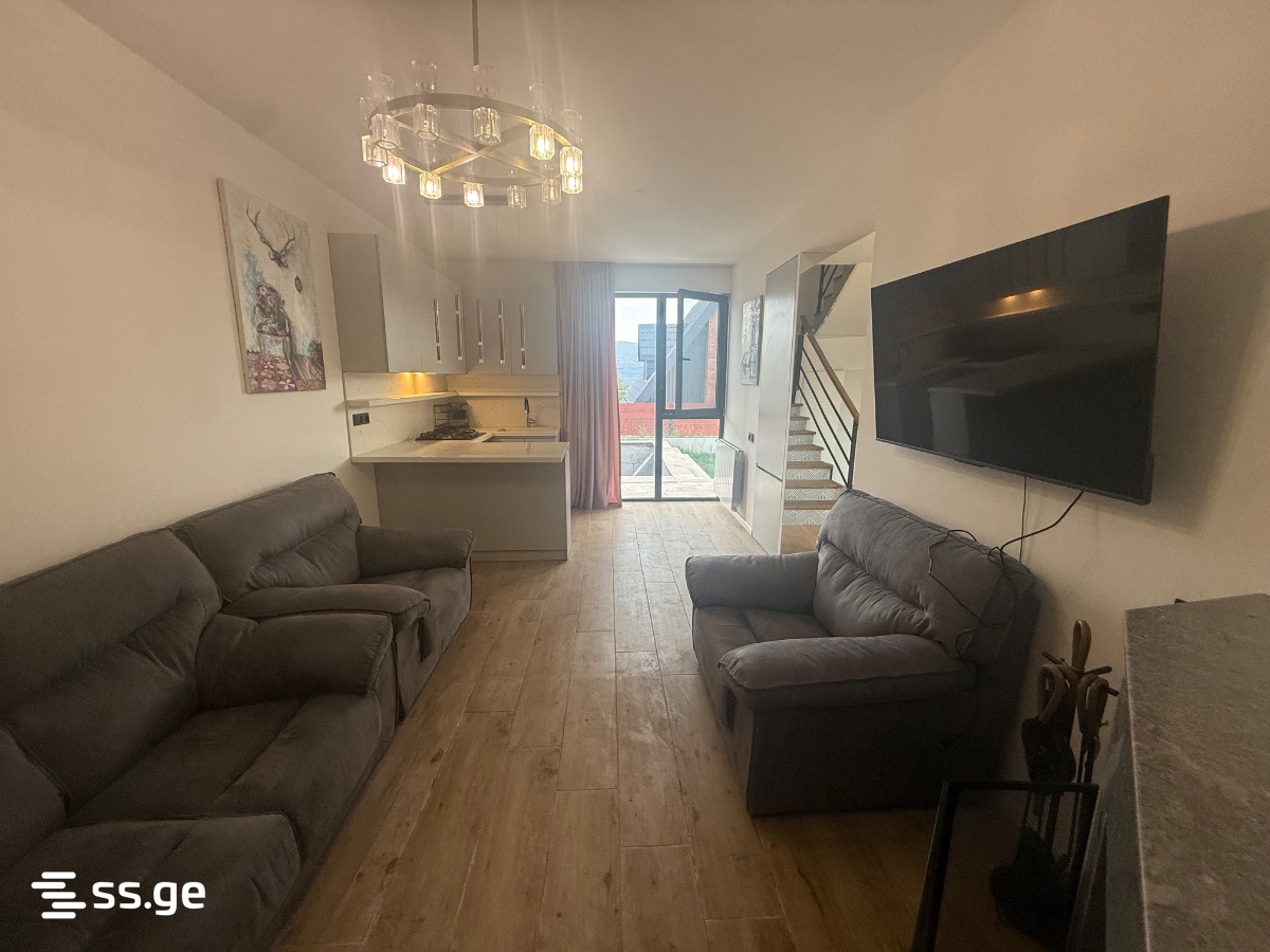 5 Room Private House For Sale view 2