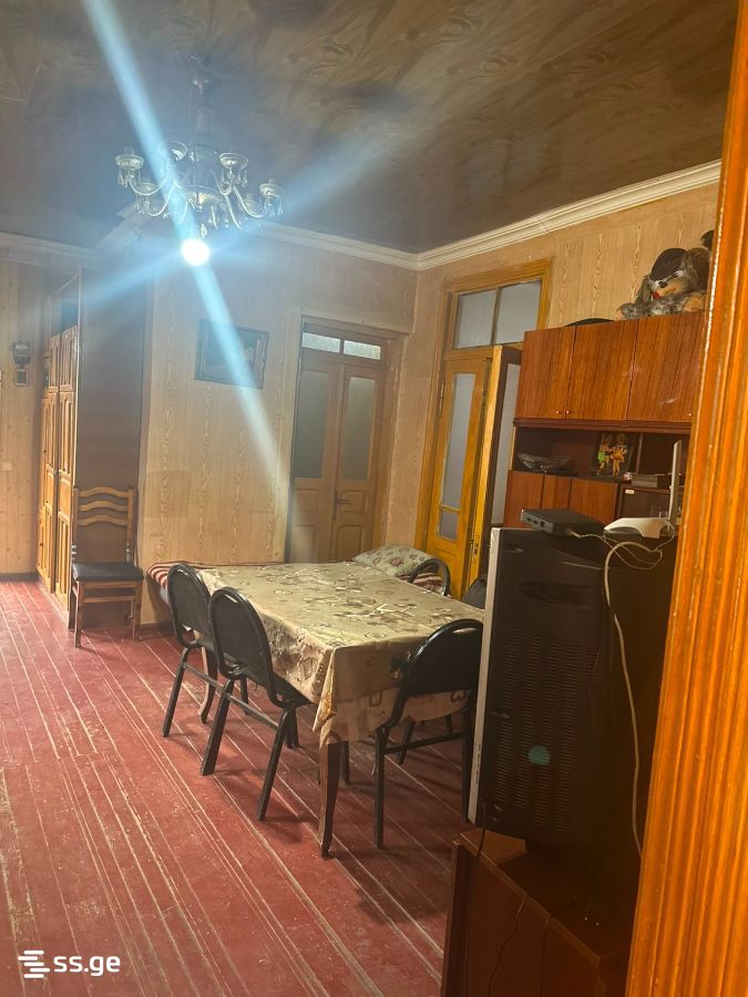 6 Room Private House For Rent. Poti view 8