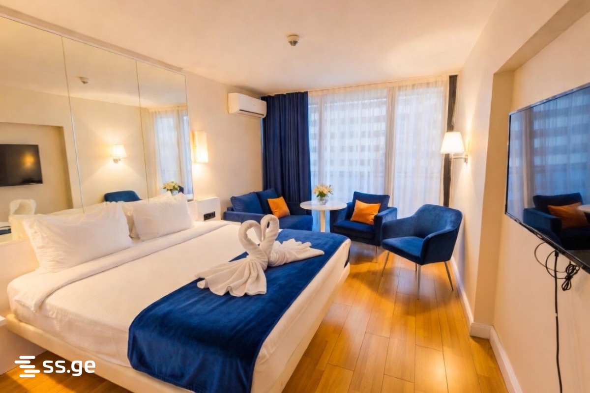 1 Room Hotel For Rent. Batumi view 1