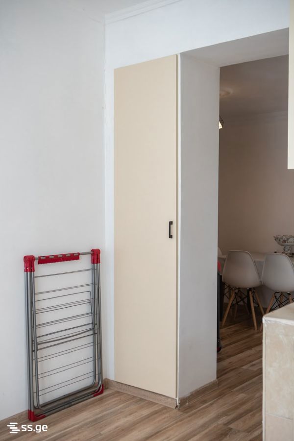 3 Room Flat For Sale view 9