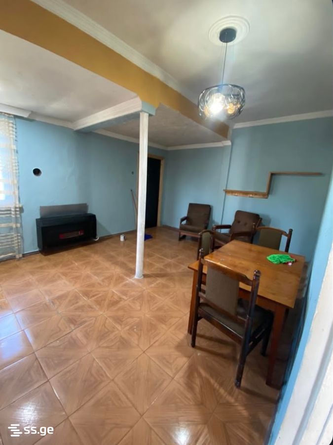 6 Room Private House For Rent. Poti view 4