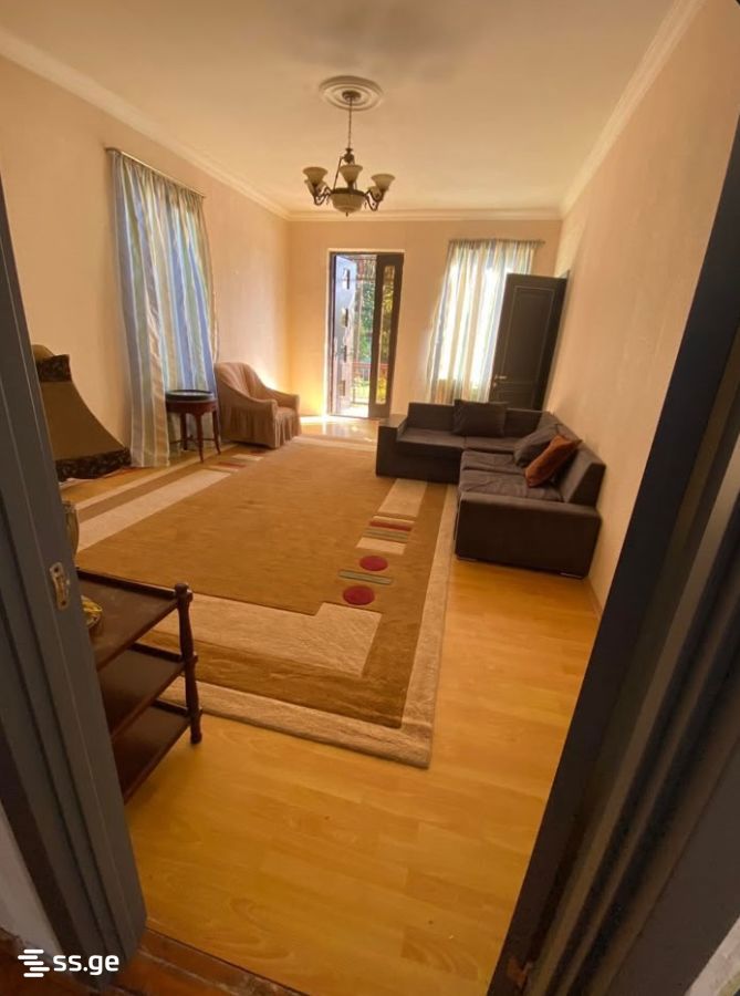 6 Room Private House For Rent. Poti view 1